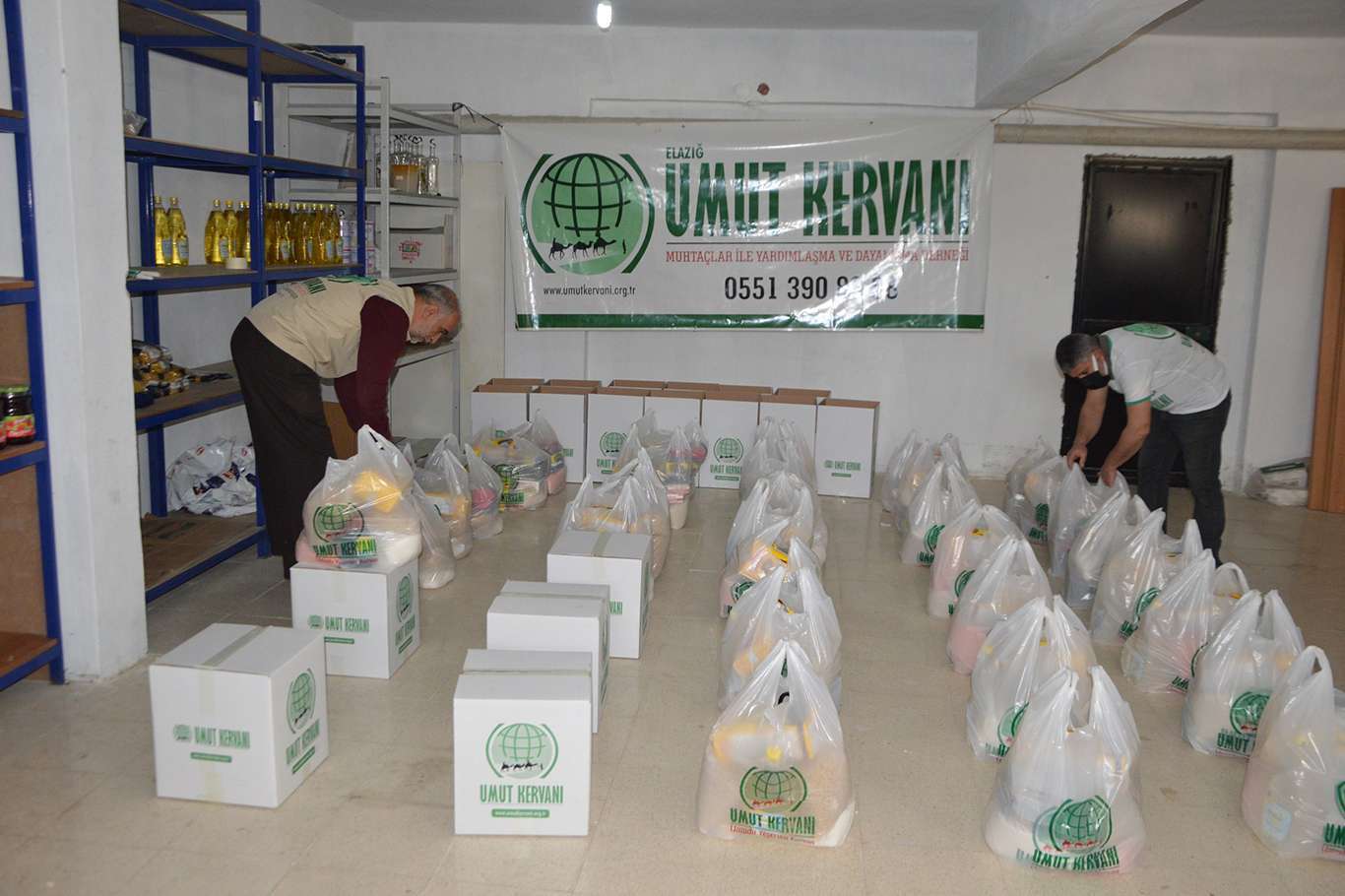 Hope Caravan distributes food packages to hundreds of families in eastern Turkey